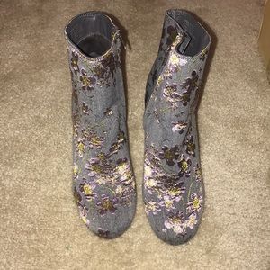 Floral ankle boots size 10 upper/lining:Textile